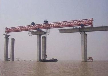 La grue de portique de lancement de poutre de JQG420T-50M a employé au pont de lancement